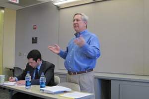 Journalist David Hoffman speaks to USFP students about the Soviet Union's secret biological weapons program.